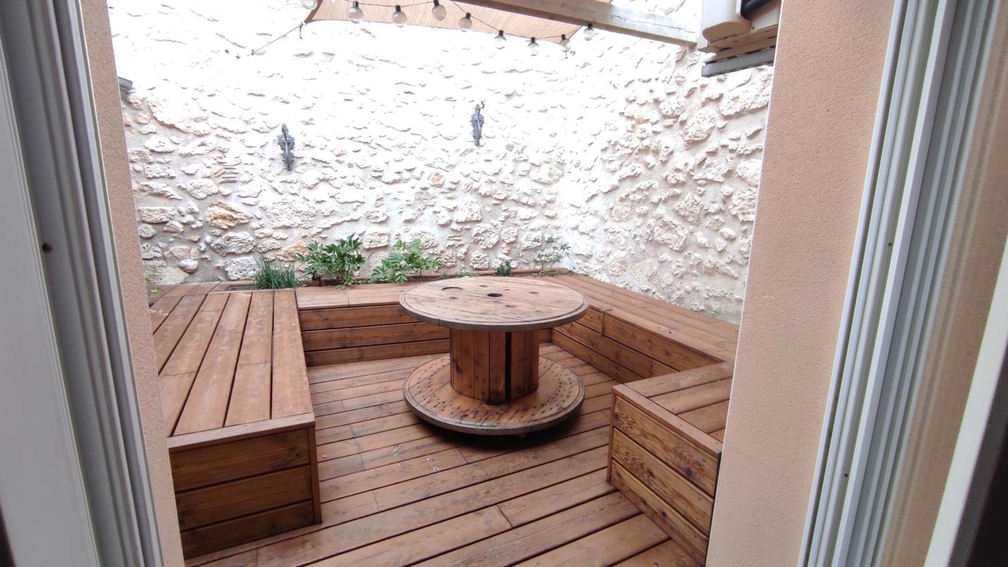 Maison De Village Avec Sa Charmante Petite Cour Interieure フルーリー エクステリア 写真